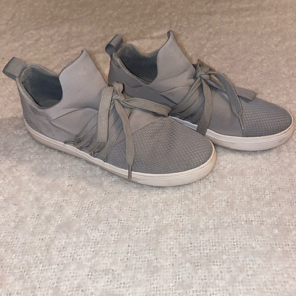 Steve Madden women shoe